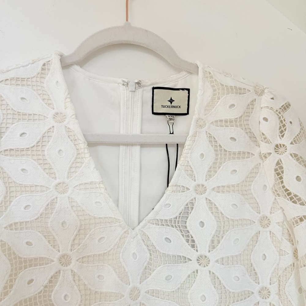 Tuckernuck White Lace Women's Dress - Picture 7 of 12